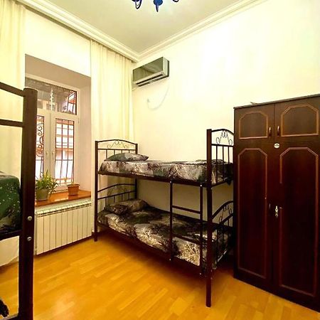 S T Hostel Formerly Sth Hostel Baku Exterior photo